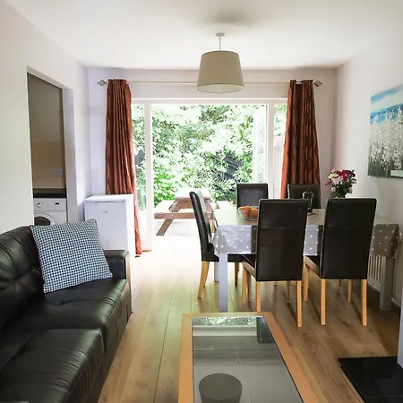 Castle Gardens Bunratty