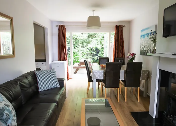 Castle Gardens Bunratty